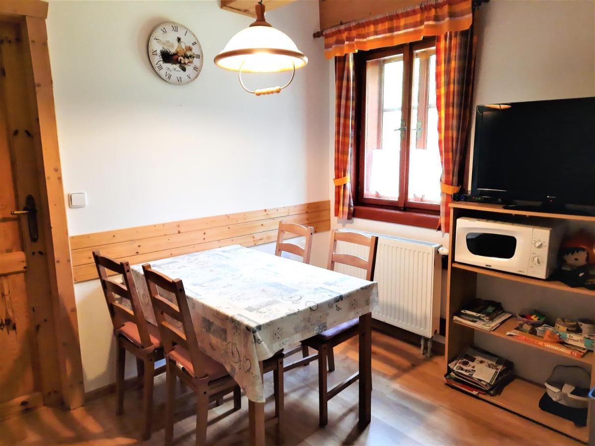 Apartman Mezi Stromy Рокитніце-над-Їзероу Екстер'єр фото